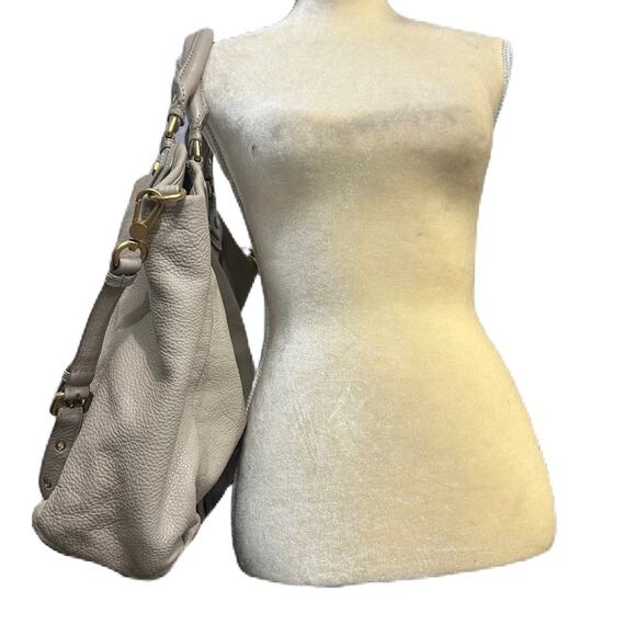 EUC Marc Jacobs Large Q FRAN BAG Cream Pebble Leather Brass Hardware Crossbody - Picture 3 of 16